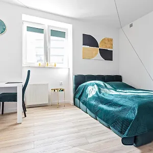Novel New Apartamento Varsovia